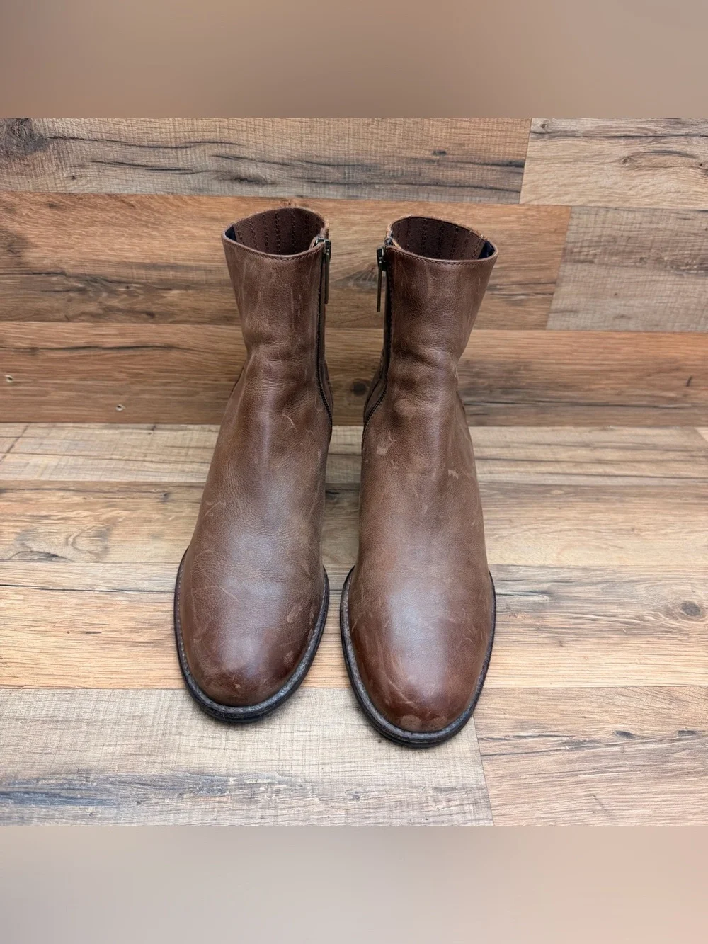 Aquatalia women size 10 Brown Leather Chukka Ankle Boots
